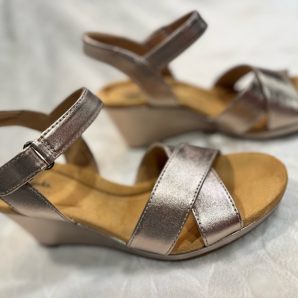 New Clarks Tulip Gem Metallic Wedge Sandals